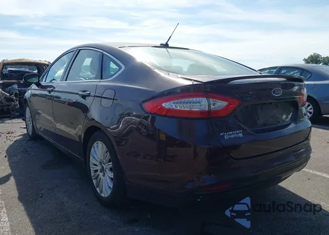 2013 Ford Fusion Energi Titanium из США, поврежденный, VIN 3FA6P0SU5DR373584